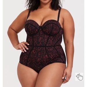 TORRID - BURGUNDY RED LEOPARD UNDERWIRE ONE-PIECE SWIMSUIT - SIZE 2X